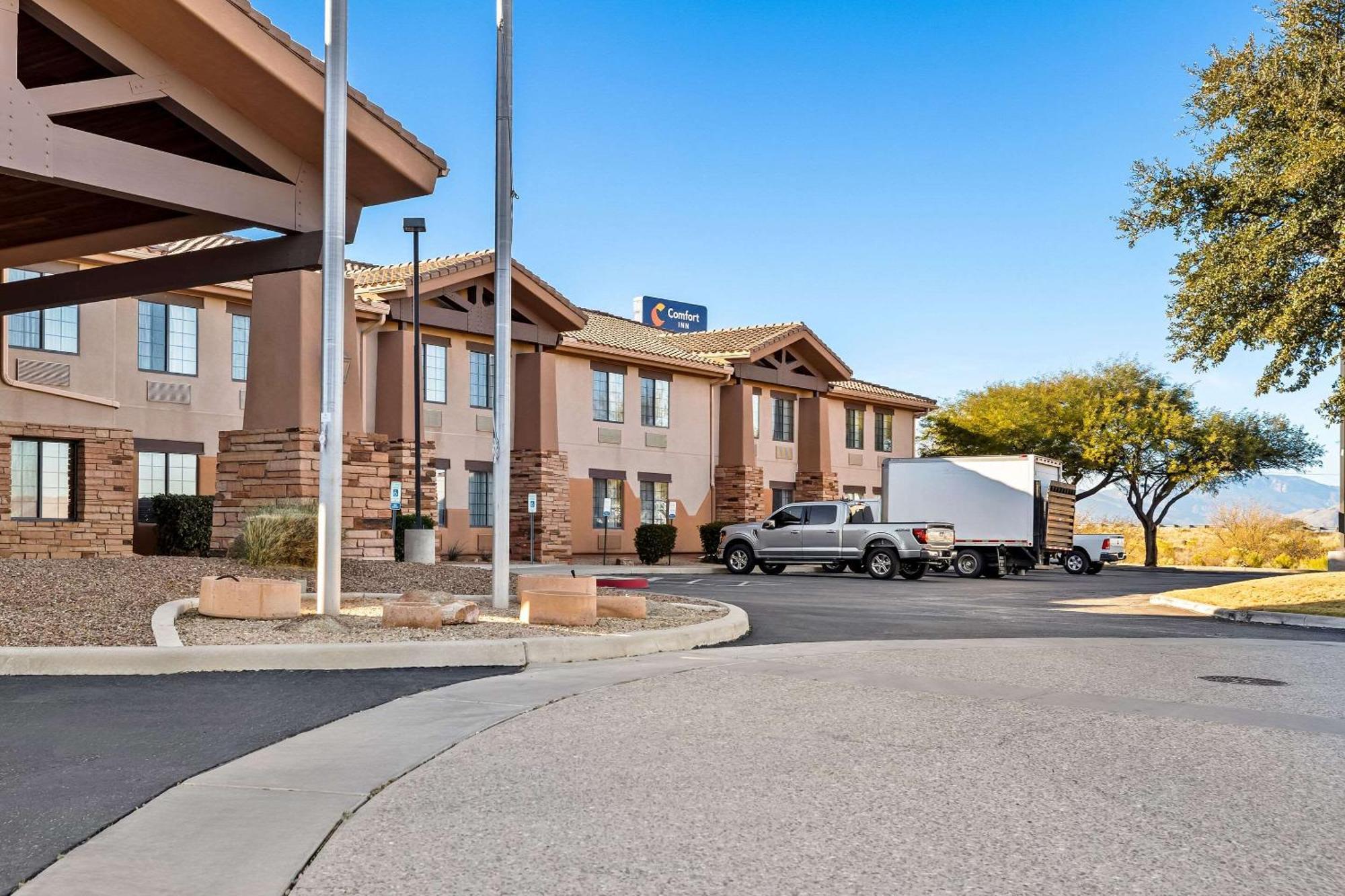 Comfort Inn Benson Near Kartchner Caverns Exterior photo